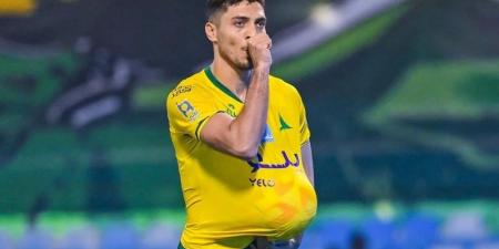 دونيس يعلن غياب محمد شريف عن مباراة الهلال والخليج - محتوى بلس